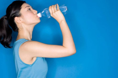 Beber água pode tornar você mais produtivo no trabalho - Dica de Saúde